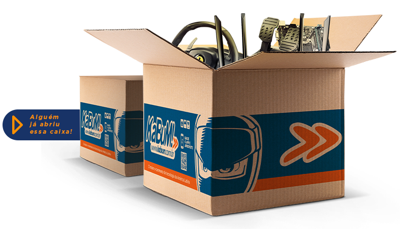 Foto de Caixas de Papelão com diversos produtos KaBuM! e a frase: Alguém já abriu essa caixa!